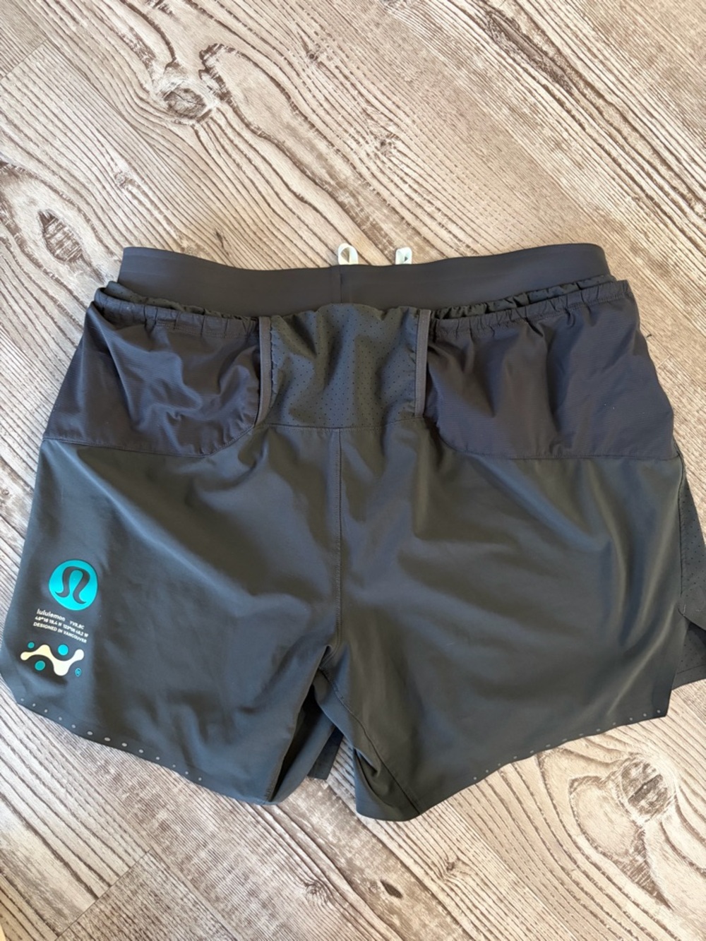 lululemon Fast and Free Road to Trail Men’s Running Shorts 6” - Medium - Gray